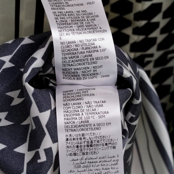 Gucci Geometric Print Two-toned Bow Blouse - Picture 9 of 11